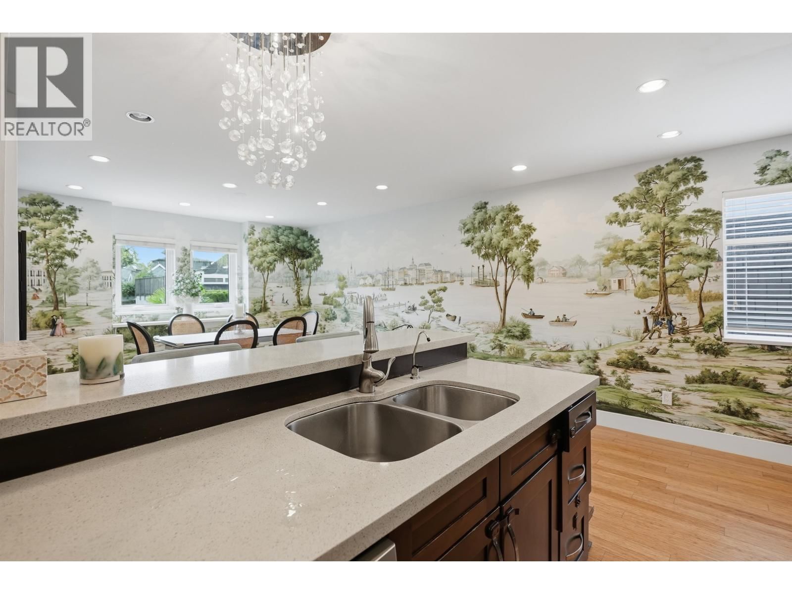 2015 CREELMAN AVENUE Image 7