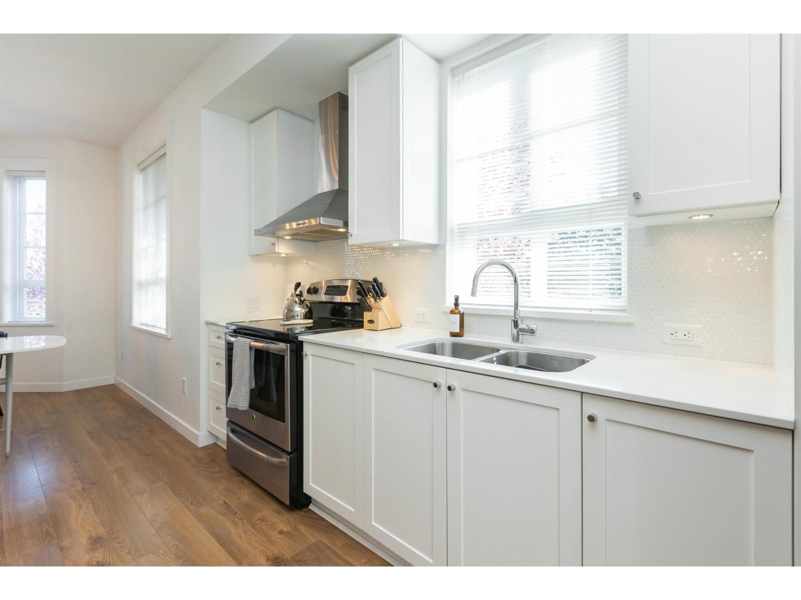 74 - 8476 207A STREET Image 11