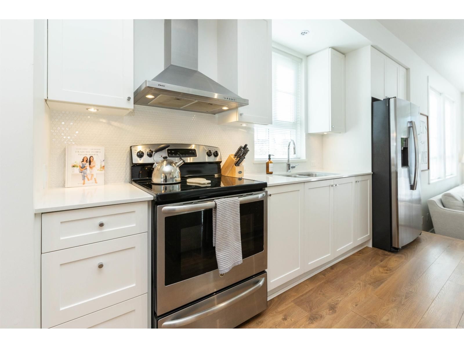 74 - 8476 207A STREET Image 12