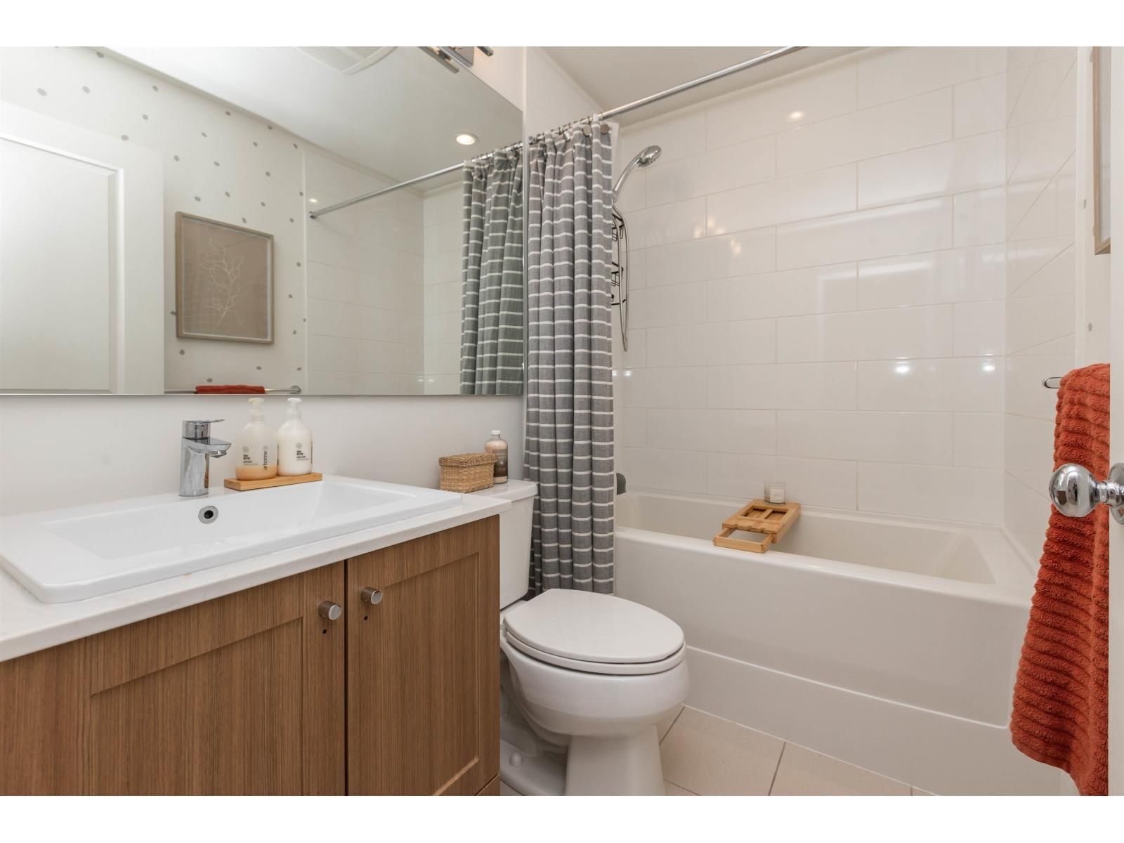 74 - 8476 207A STREET Image 27