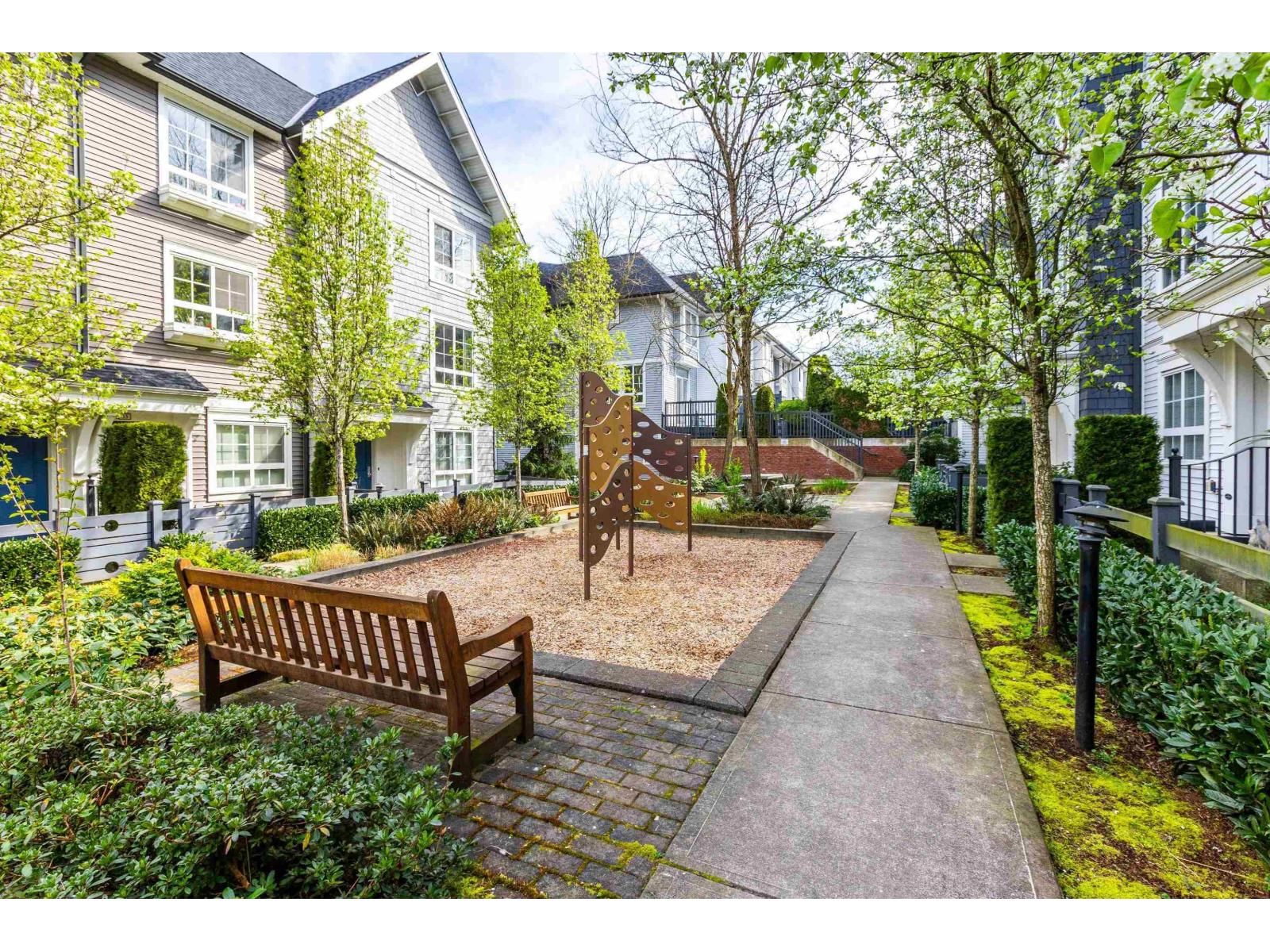 74 - 8476 207A STREET Image 37