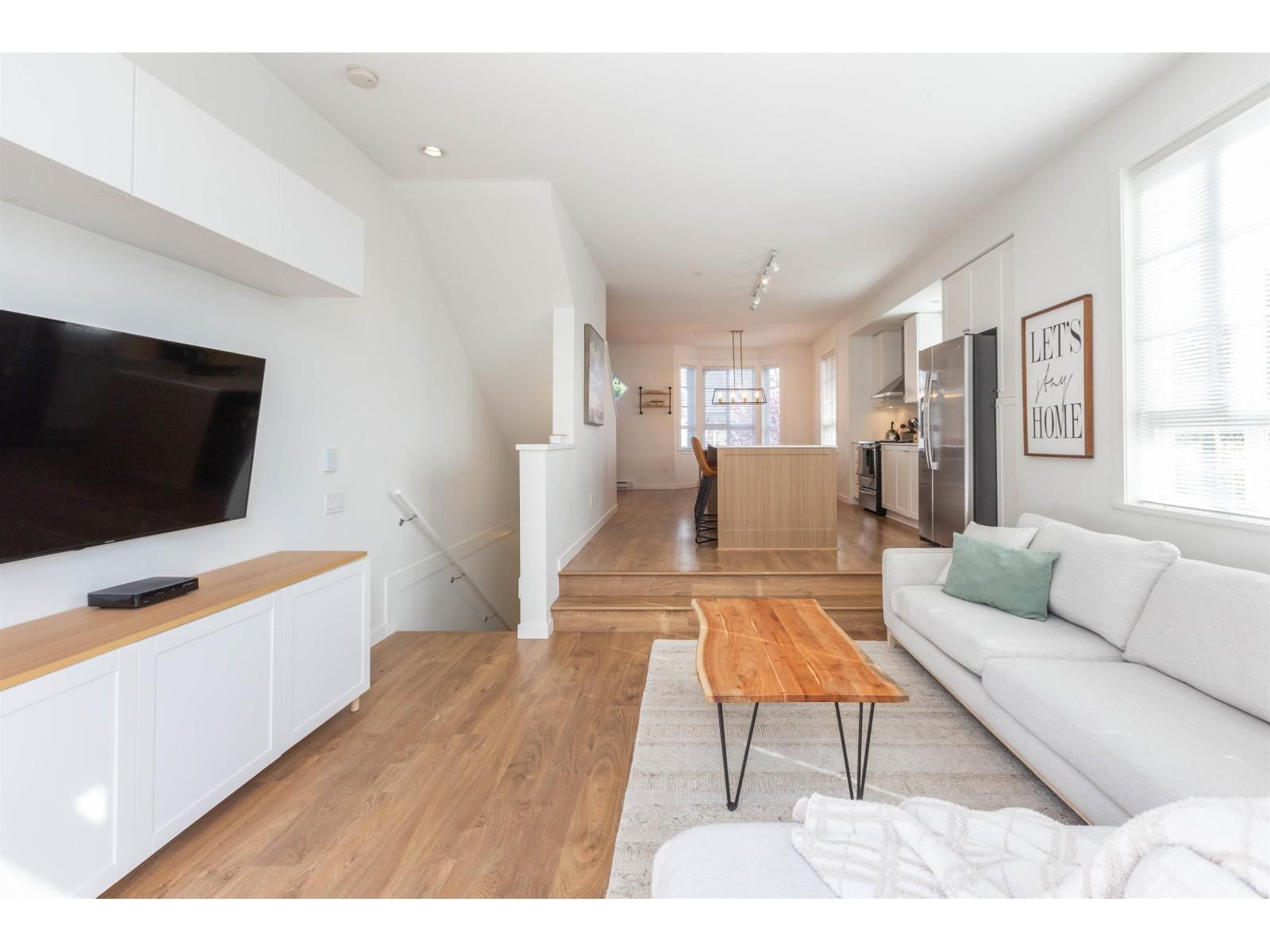 74 - 8476 207A STREET Image 7