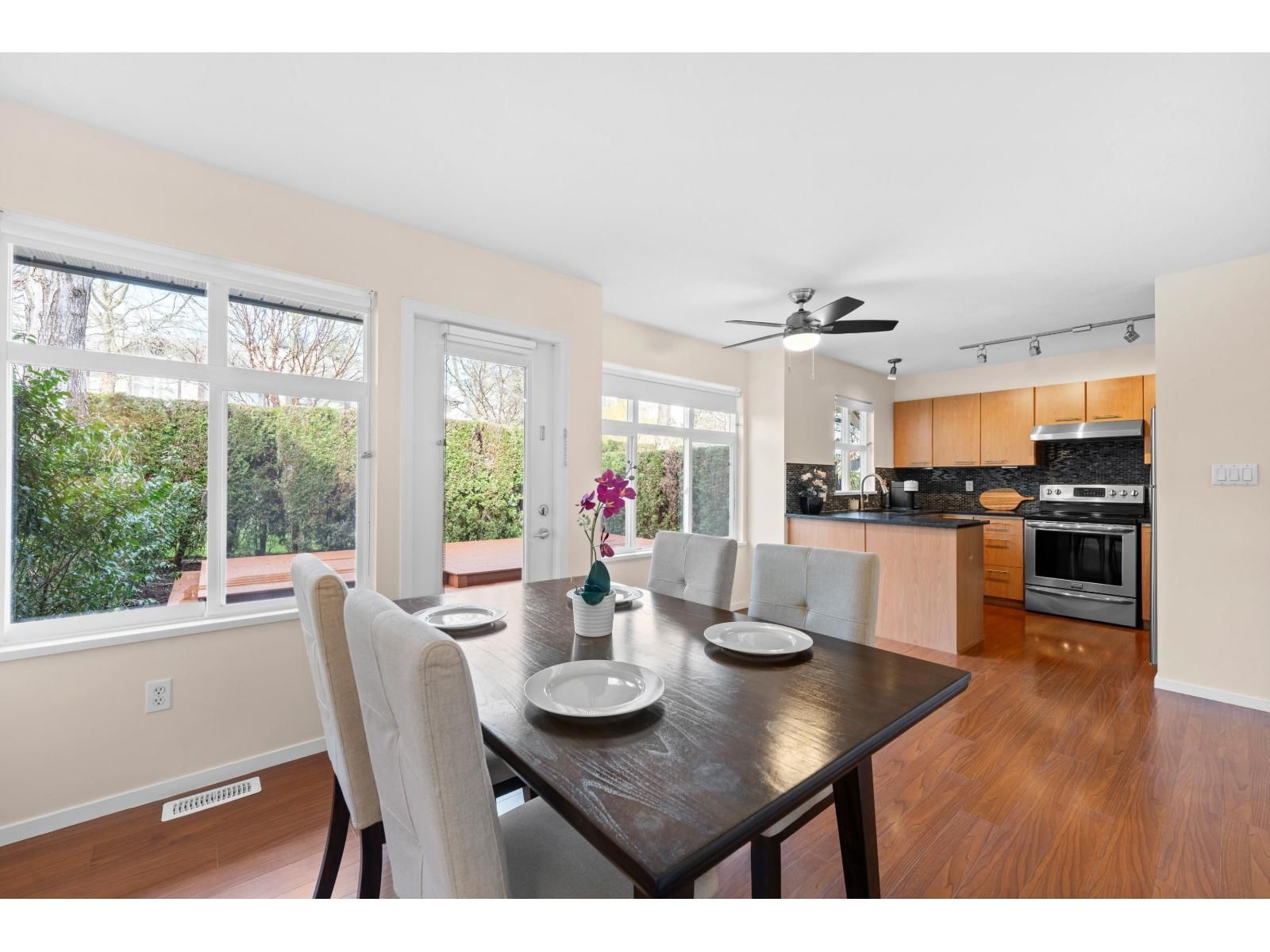 56 - 15968 82 AVENUE Image 14