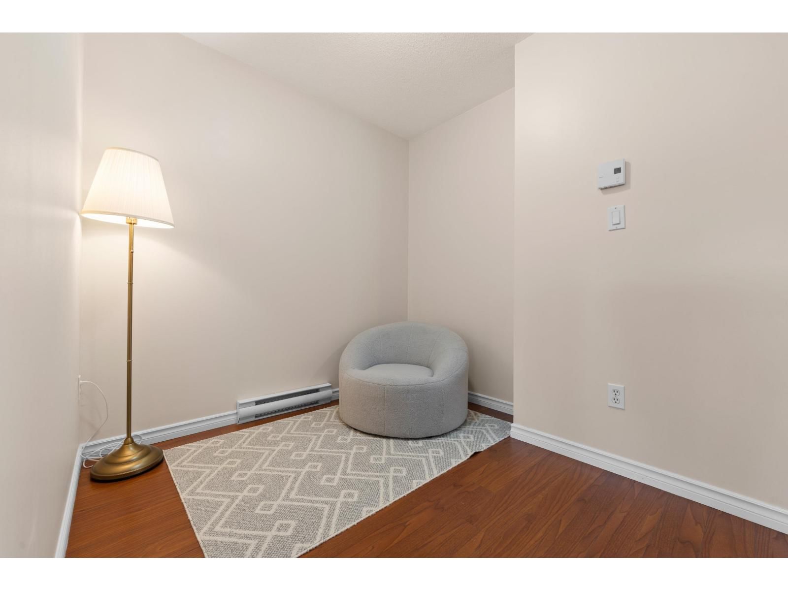 56 - 15968 82 AVENUE Image 24