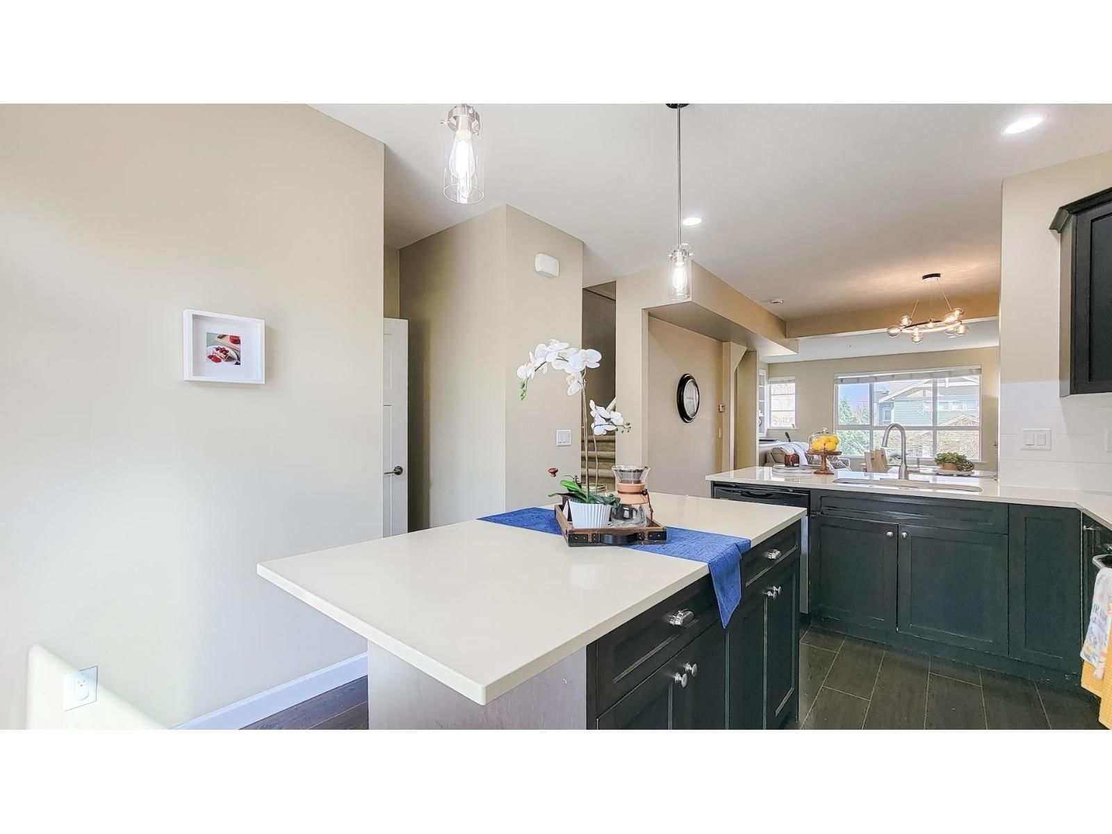 4 - 7059 210 STREET Image 16