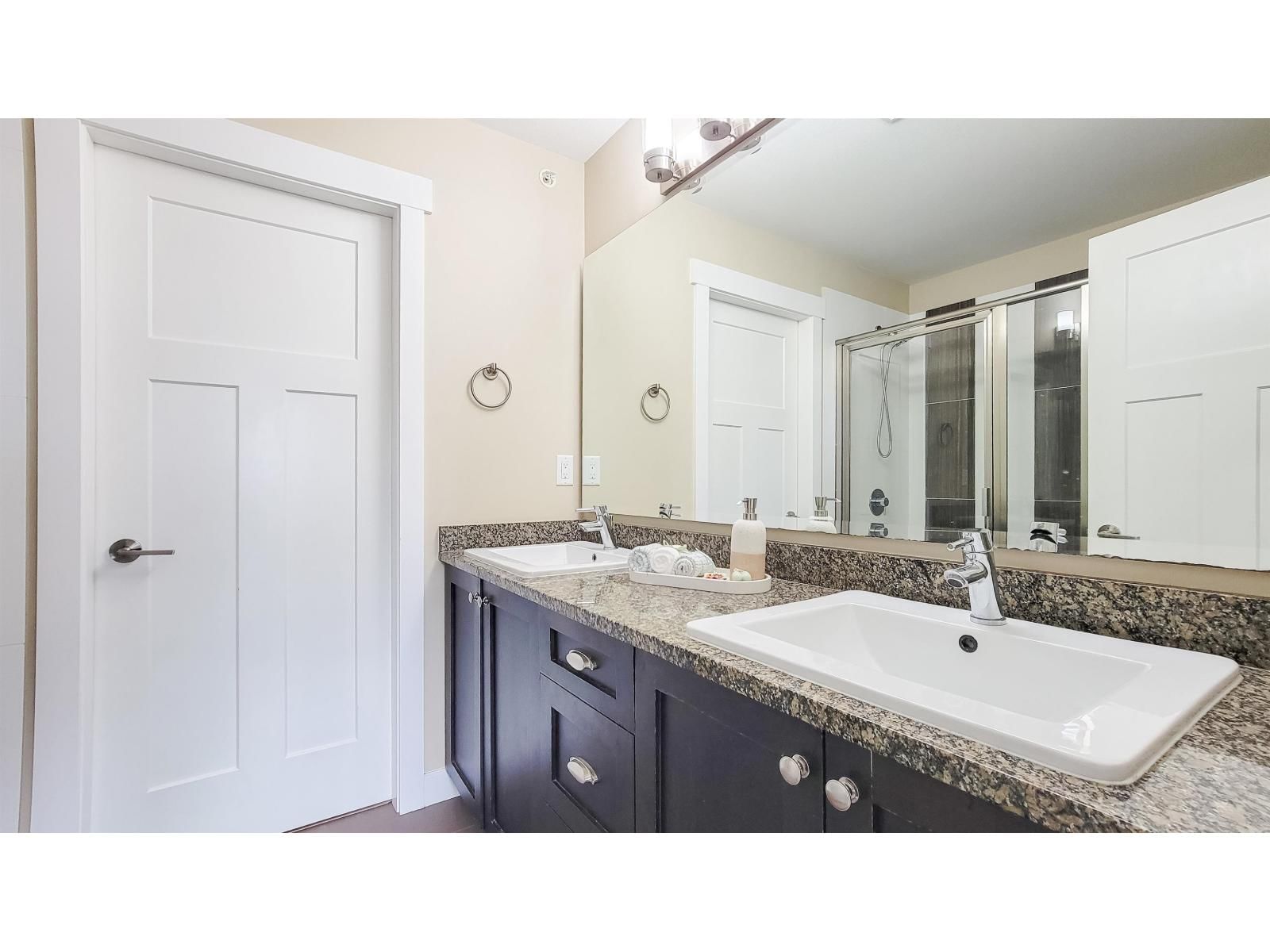 4 - 7059 210 STREET Image 25