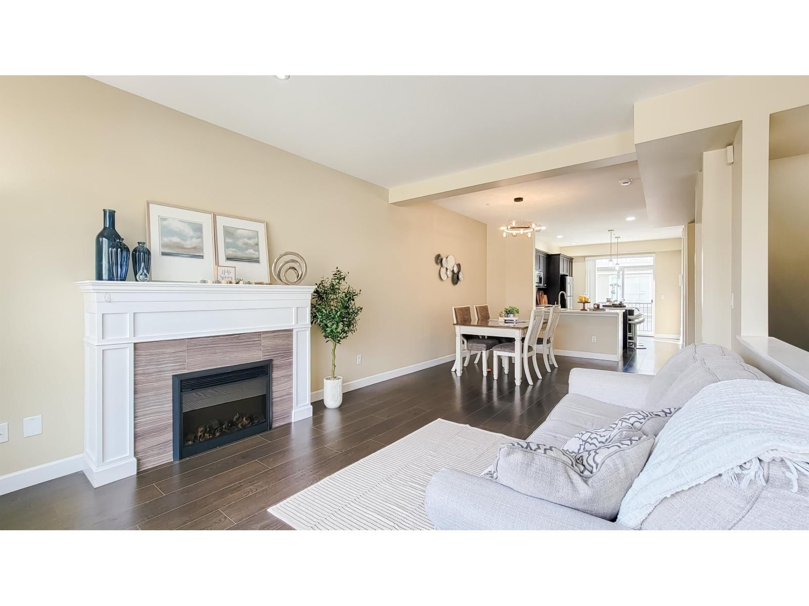 4 - 7059 210 STREET Image 9