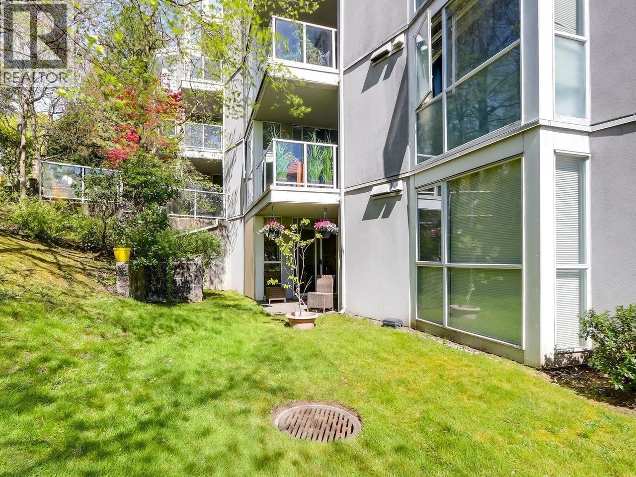 8420 JELLICOE Street, Vancouver, British Columbia V5S 4T1