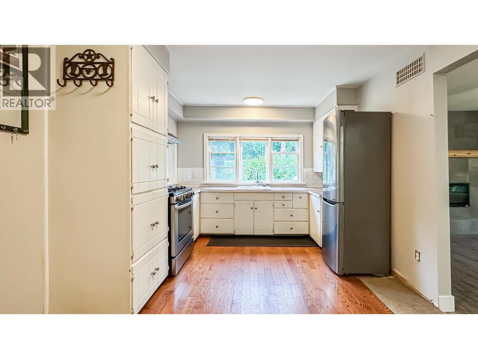 11185 272 STREET Image 14