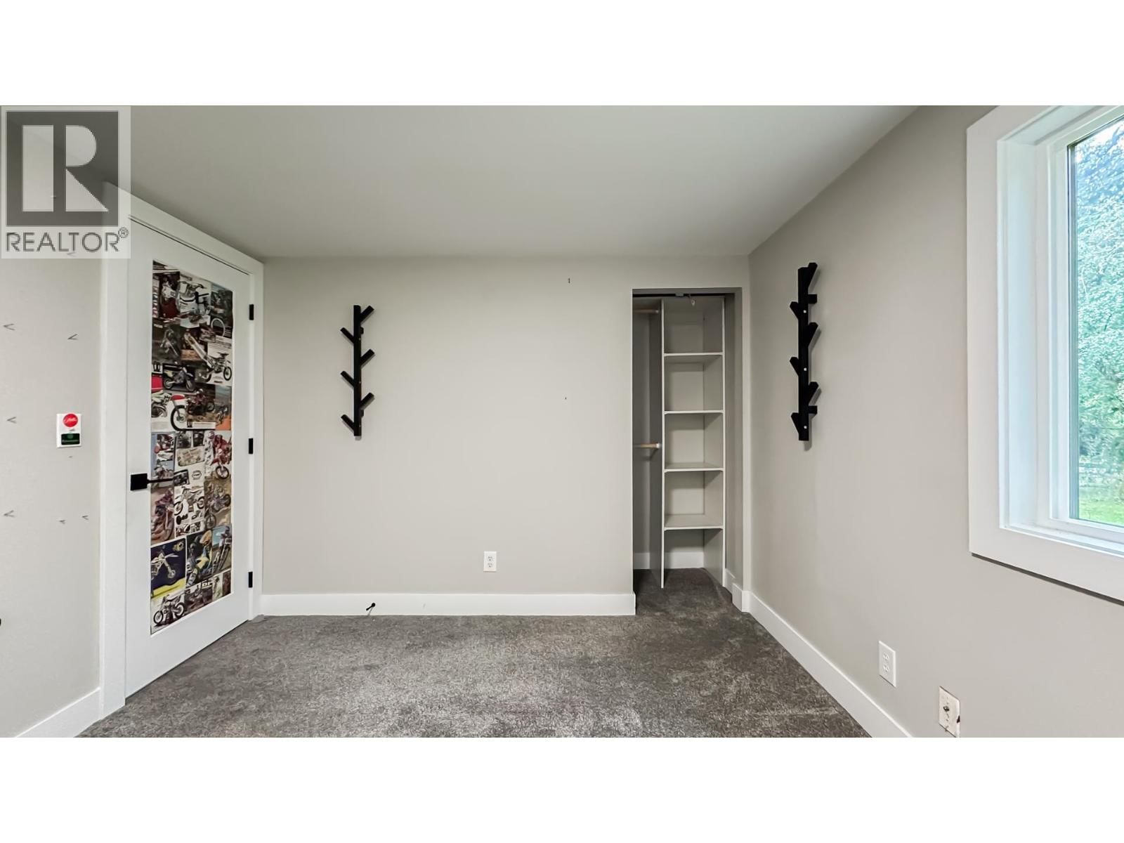 11185 272 STREET Image 24