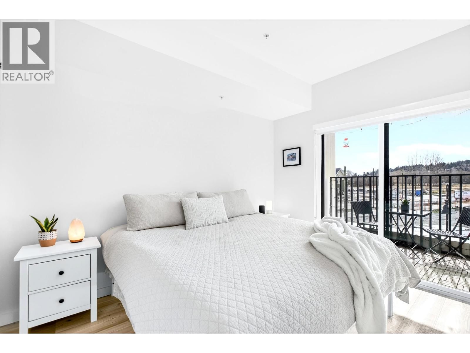 206 - 251 BOUNDARY BAY ROAD Image 13