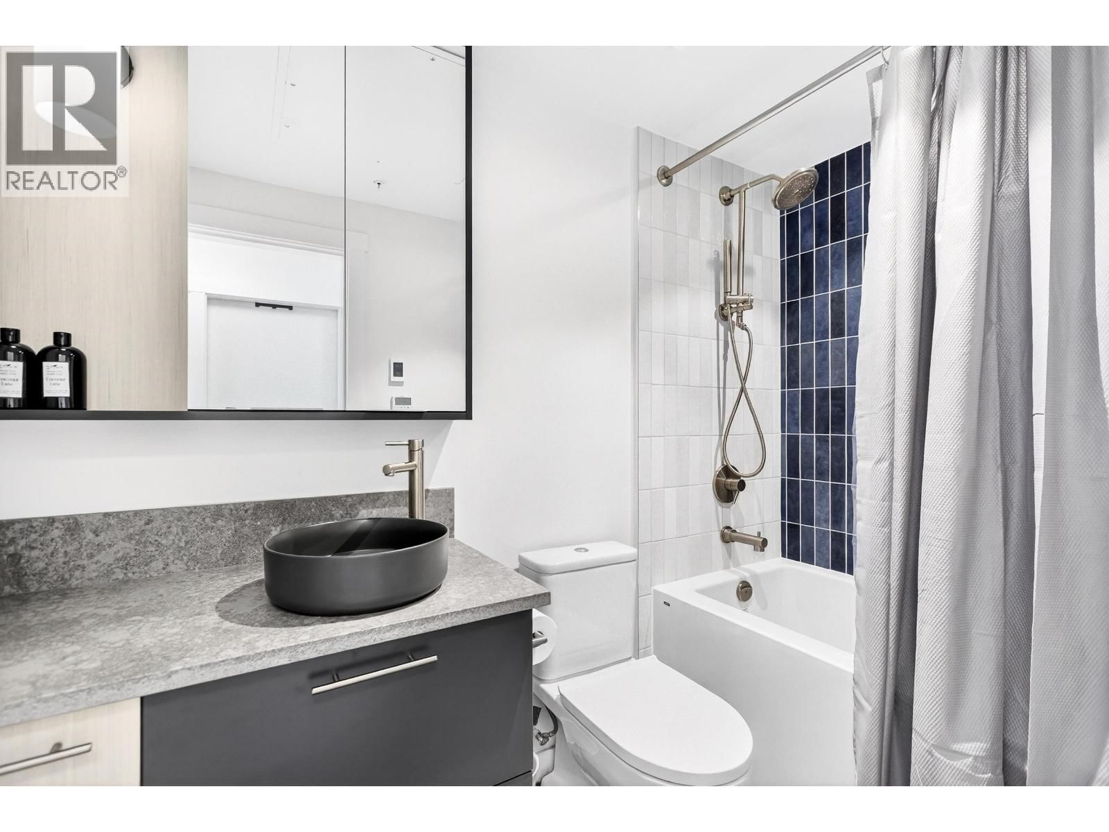 206 - 251 BOUNDARY BAY ROAD Image 16