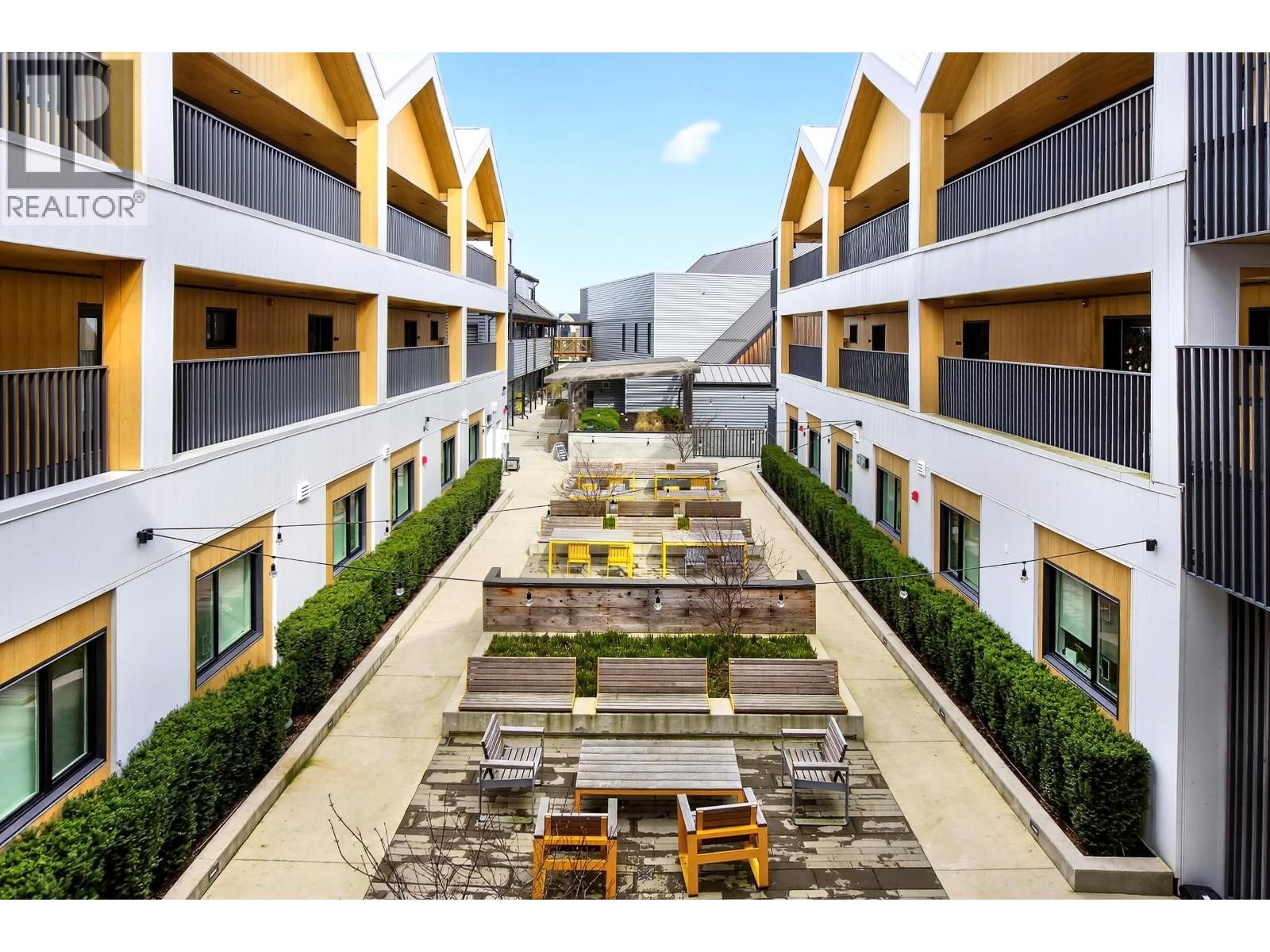 206 - 251 BOUNDARY BAY ROAD Image 18