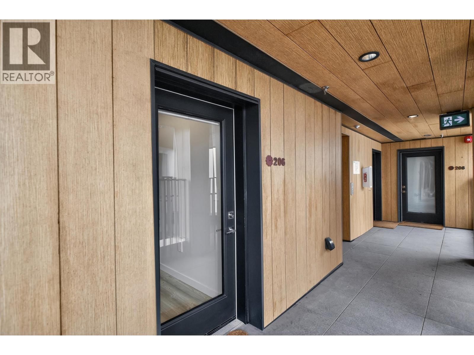 206 - 251 BOUNDARY BAY ROAD Image 4