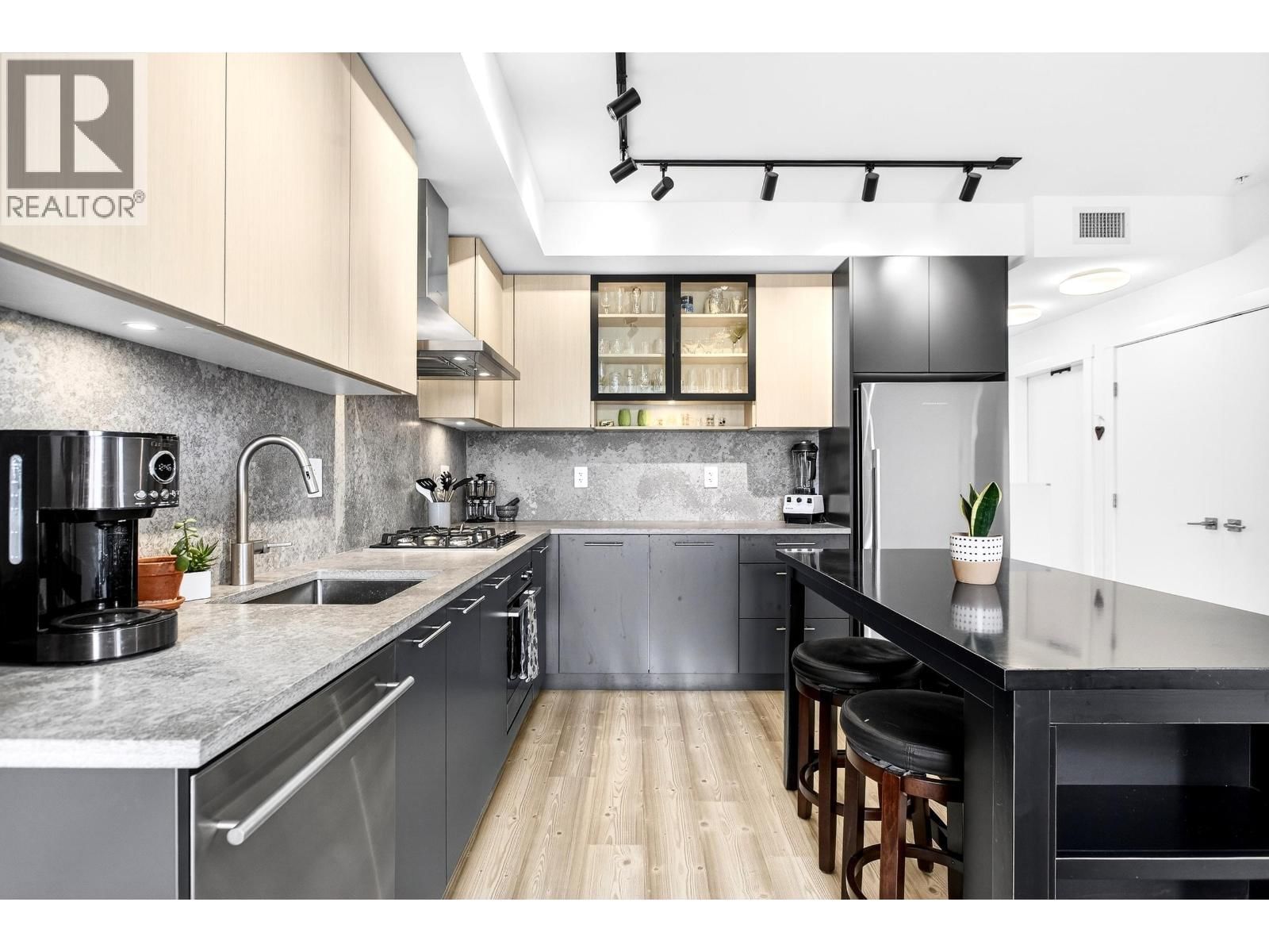 206 - 251 BOUNDARY BAY ROAD Image 5