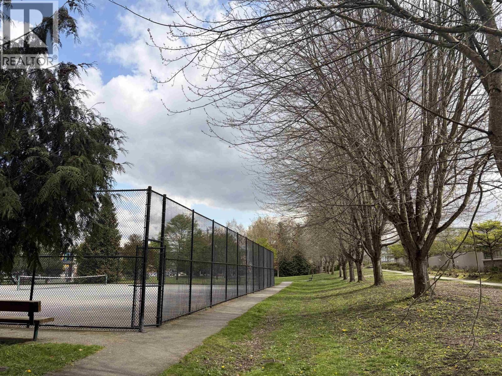 25 - 9551 FERNDALE ROAD Image 24