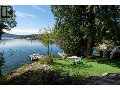 4515 STONEHAVEN Avenue | North Vancouver British Columbia | Slide Image Three