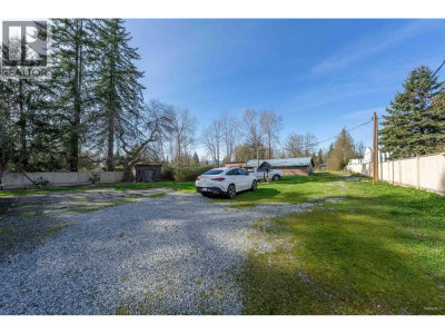 24483 DEWDNEY TRUNK Road | Maple Ridge British Columbia | Slide Image Ten