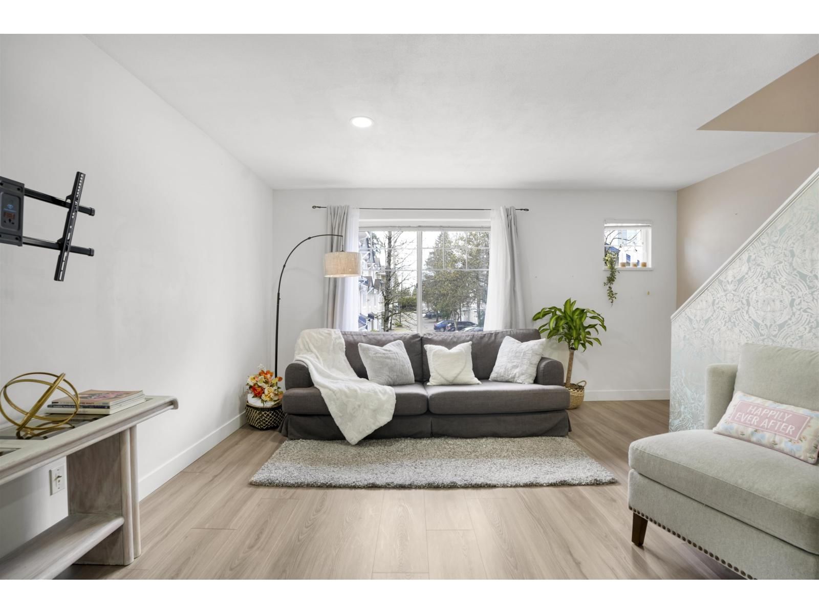 32 - 6533 121 STREET Image 3