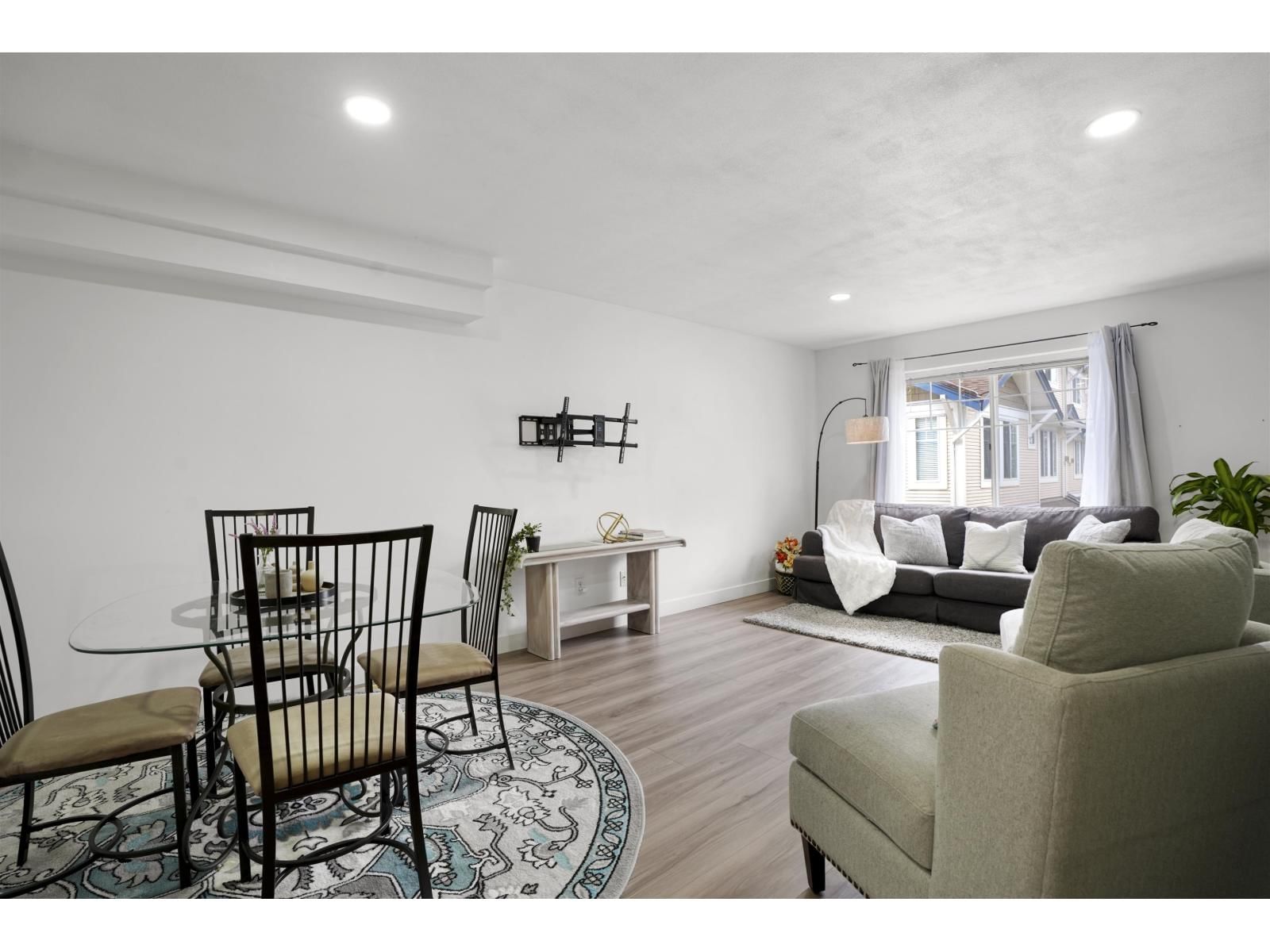 32 - 6533 121 STREET Image 4