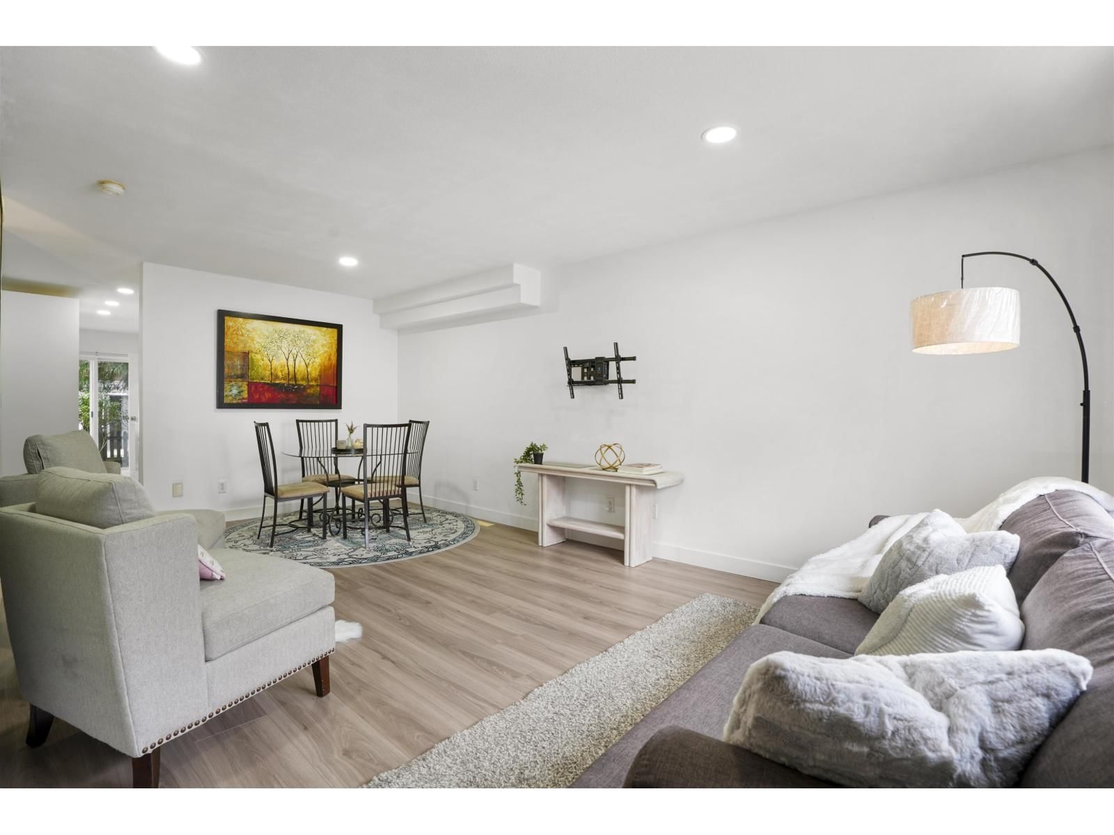 32 - 6533 121 STREET Image 6