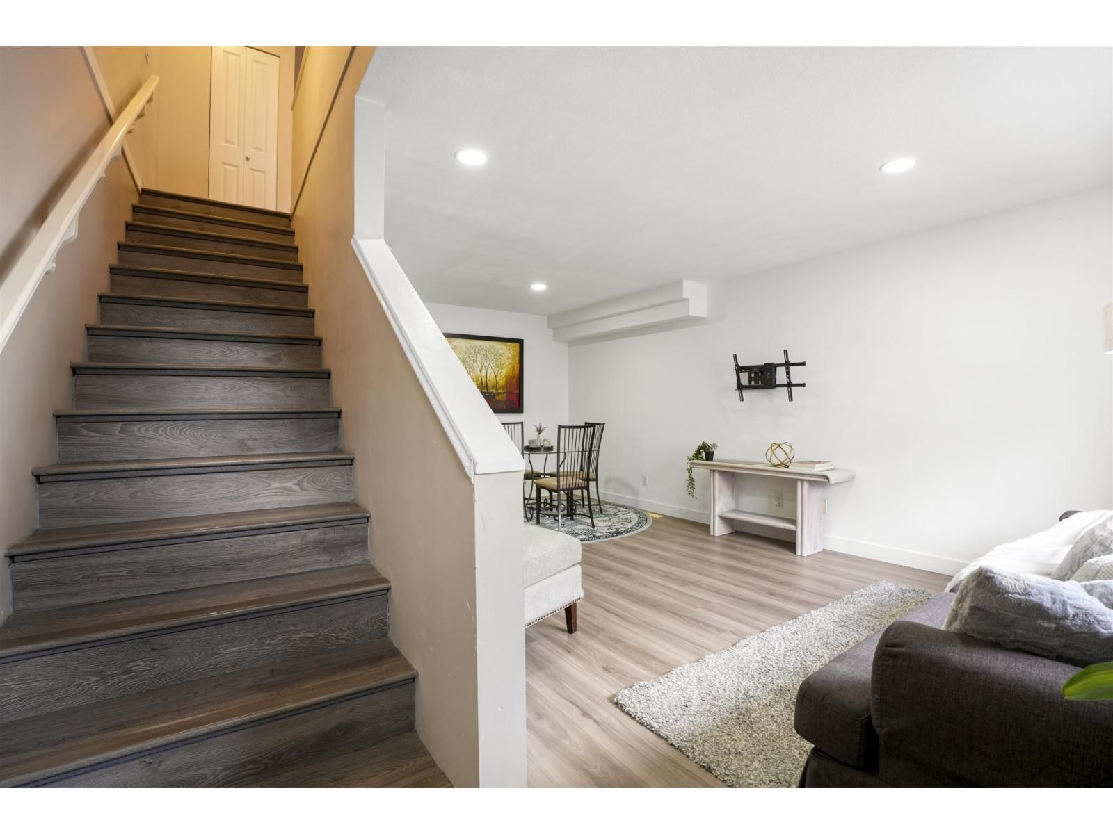 32 - 6533 121 STREET Image 7