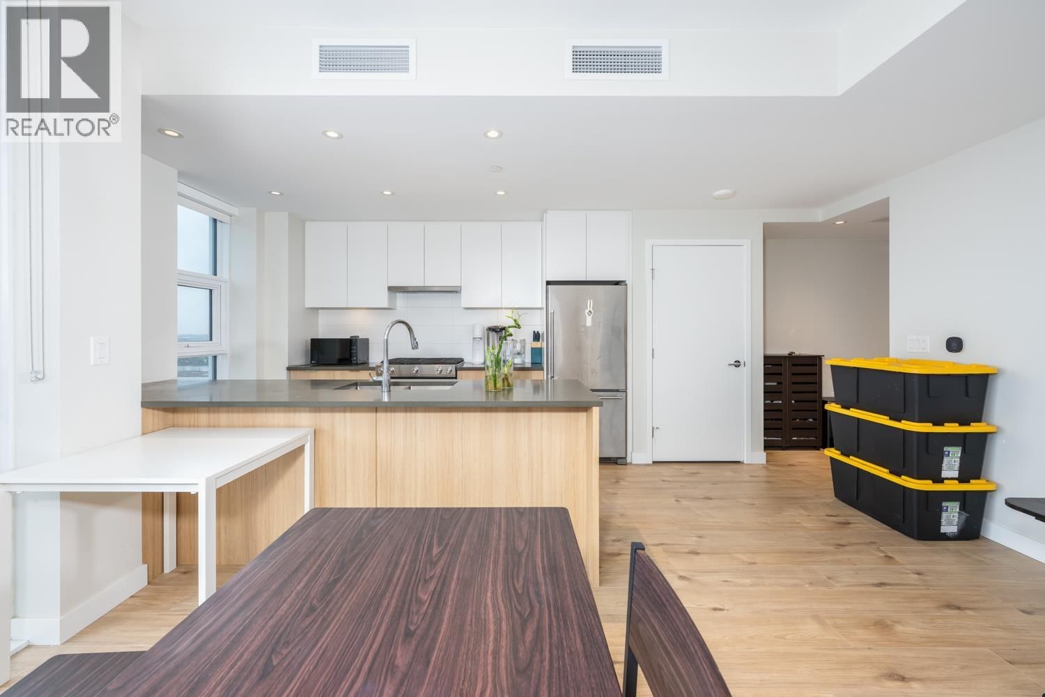 1507 - 3430 KENT AVENUE SOUTH AVENUE Image 7