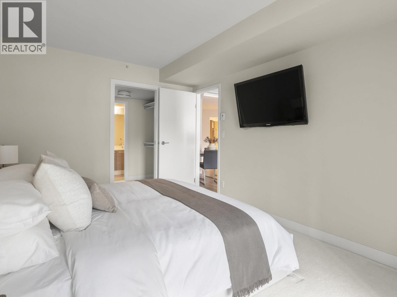 1323 HOMER STREET Image 14