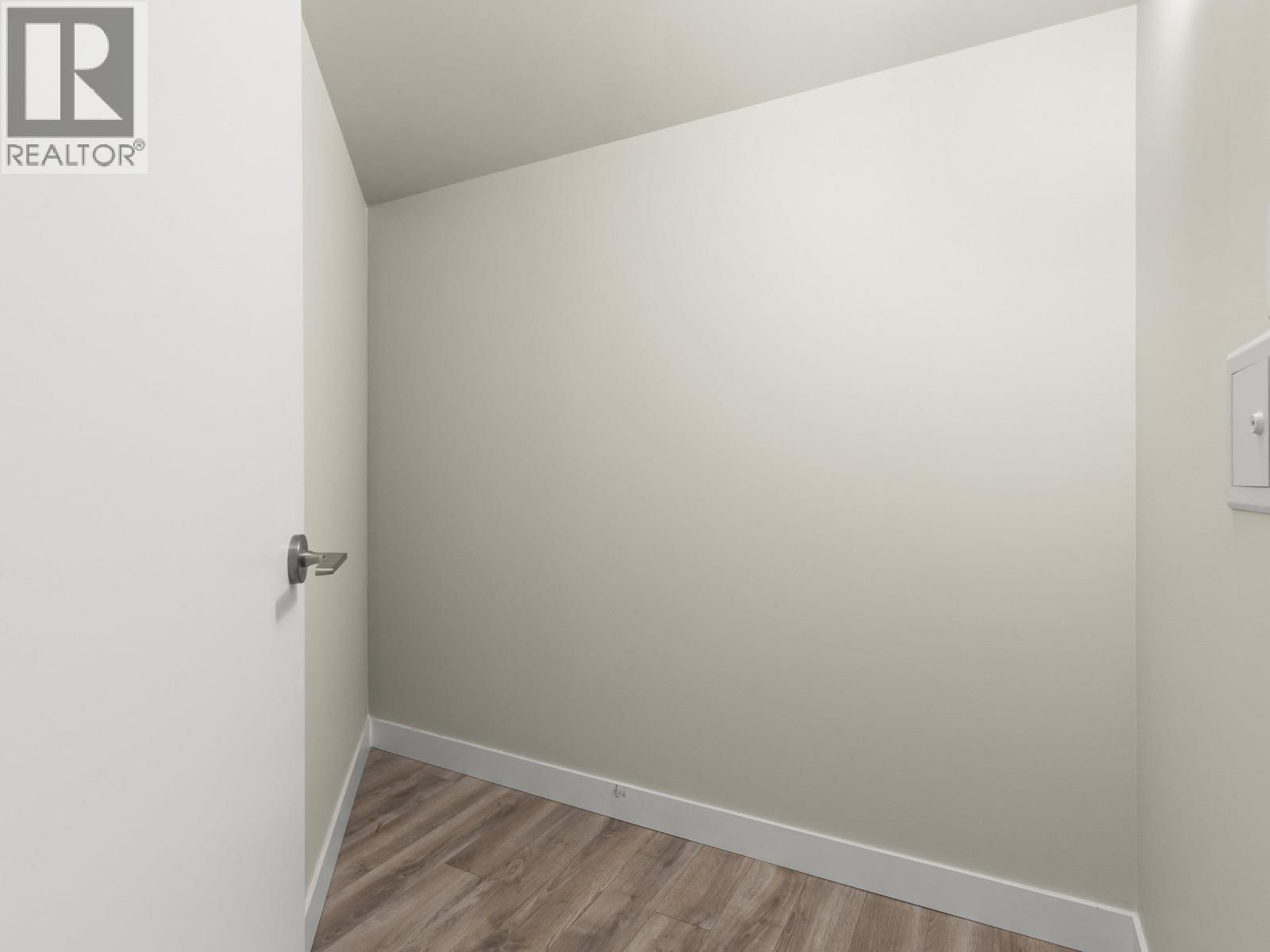 1323 HOMER STREET Image 23