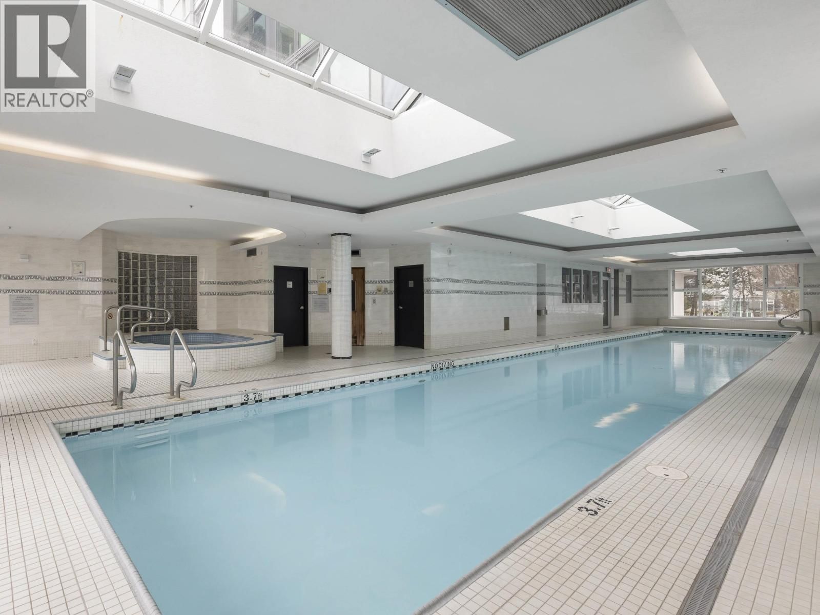 1323 HOMER STREET Image 28