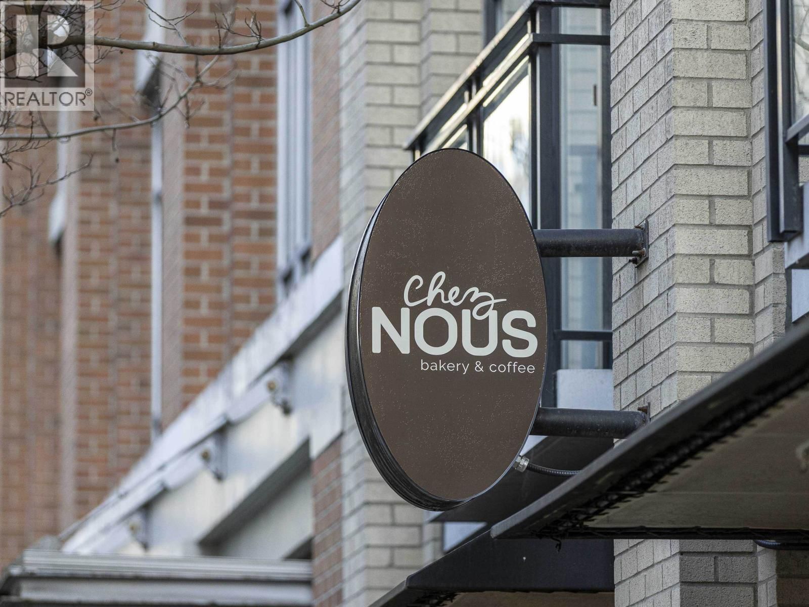 1323 HOMER STREET Image 38