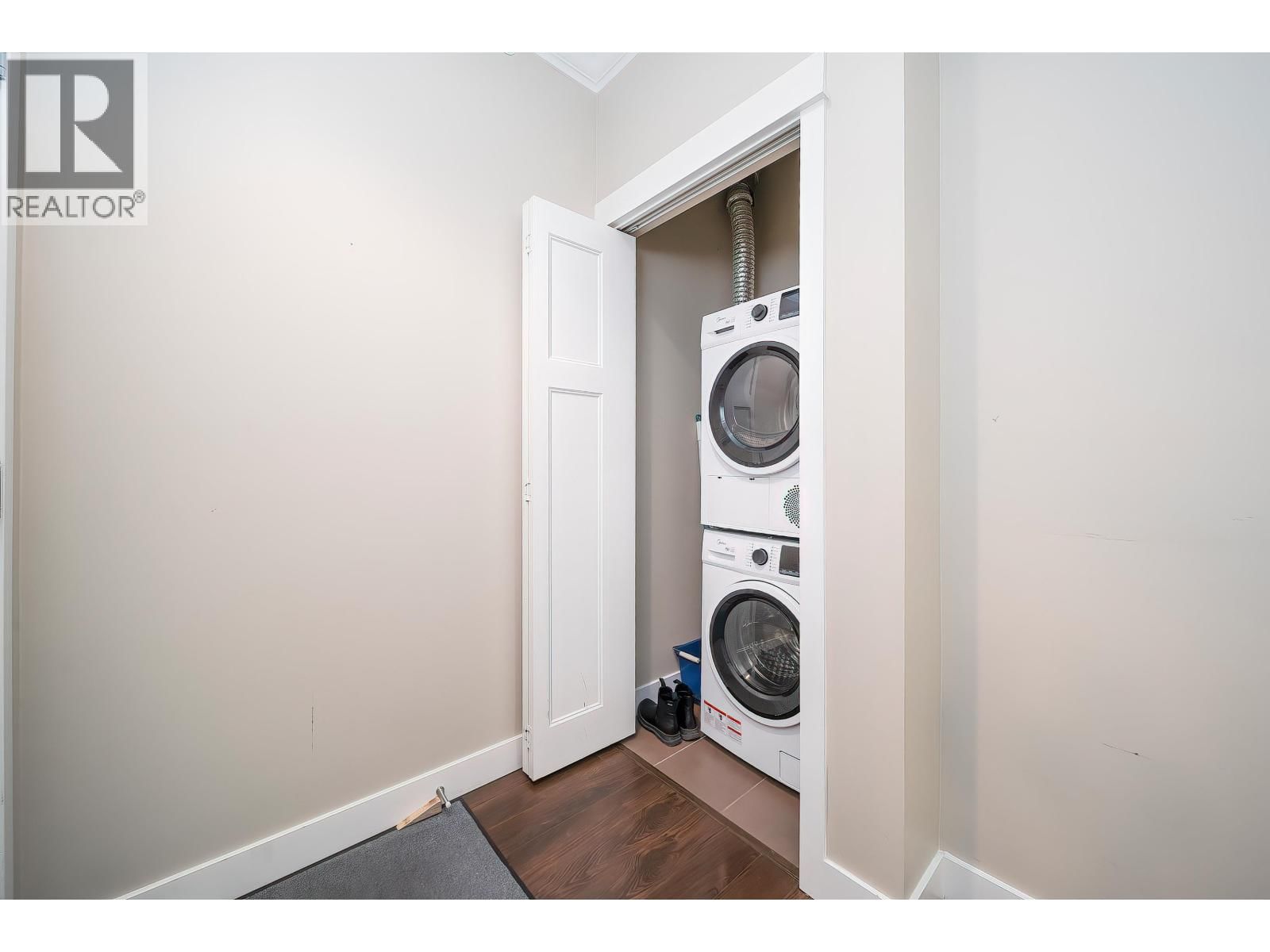 403 - 6888 ROYAL OAK AVENUE Image 16