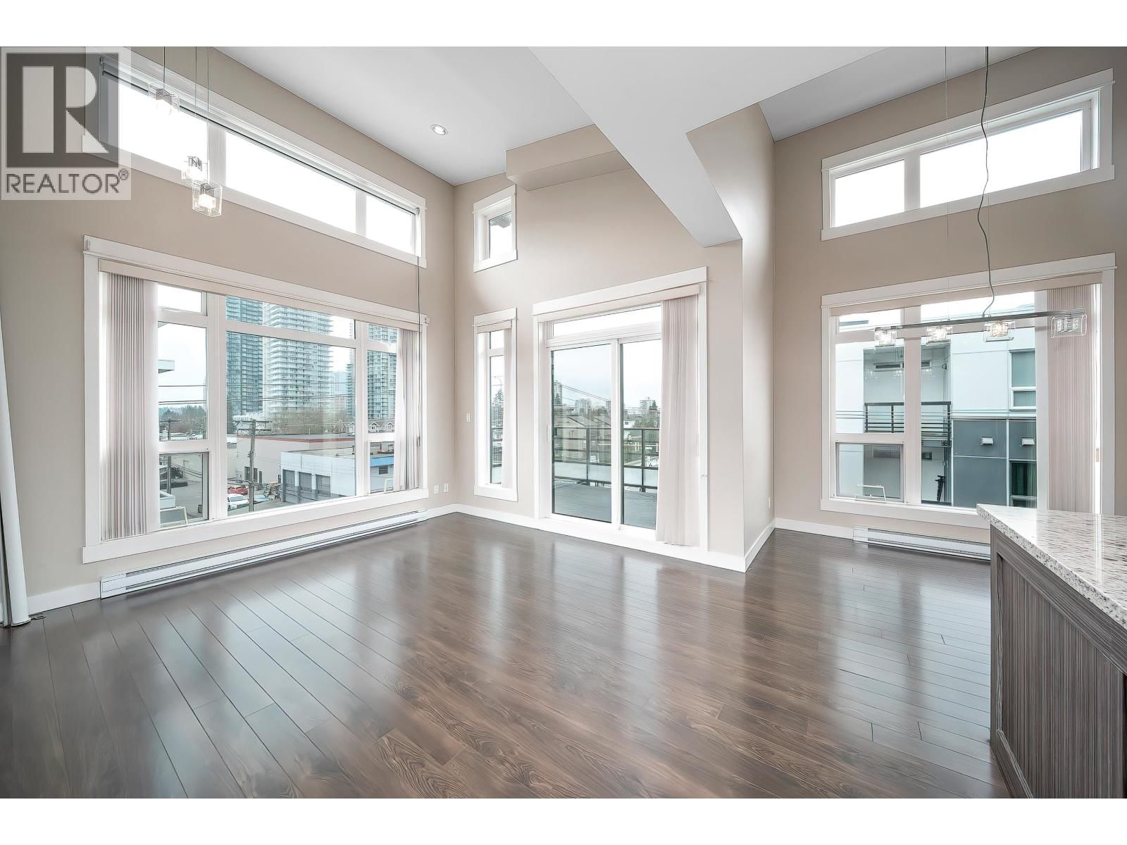 403 - 6888 ROYAL OAK AVENUE Image 2