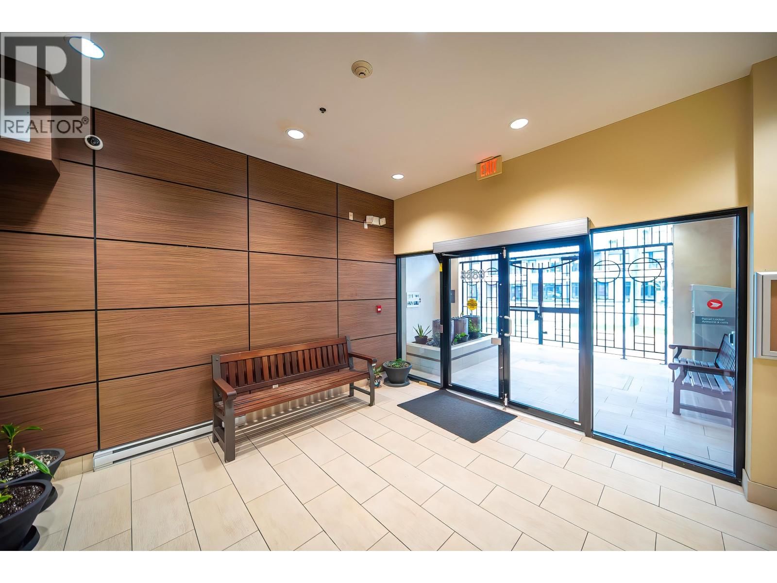 403 - 6888 ROYAL OAK AVENUE Image 26