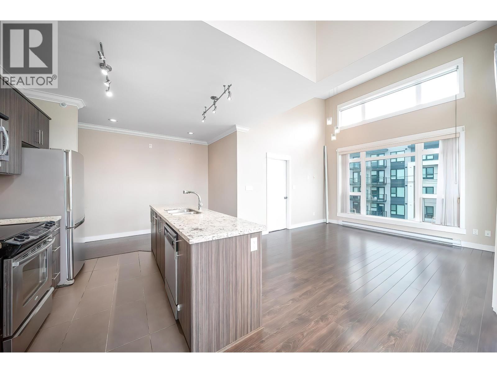 403 - 6888 ROYAL OAK AVENUE Image 5