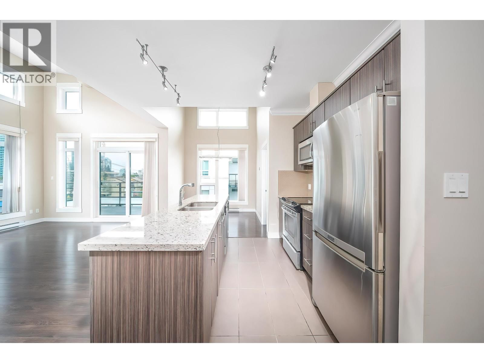 403 - 6888 ROYAL OAK AVENUE Image 8