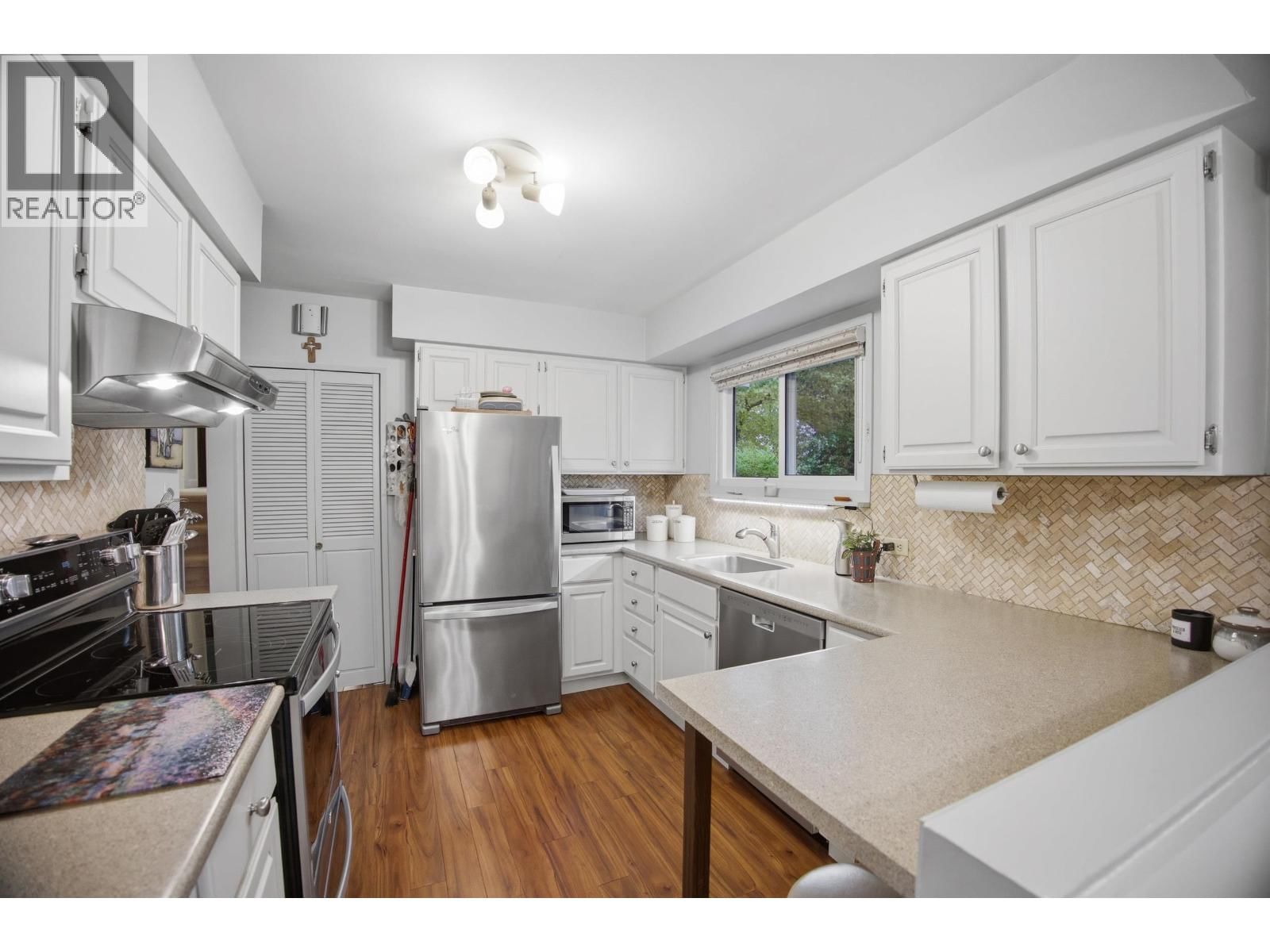 1852 LARSON ROAD Image 12