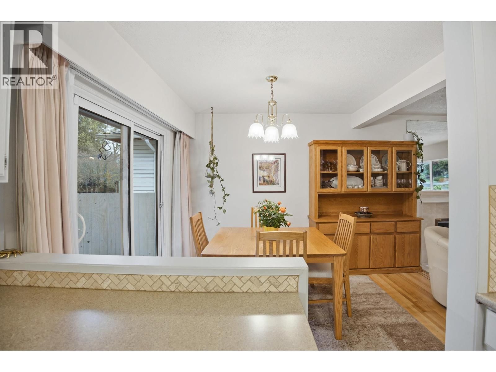 1852 LARSON ROAD Image 15