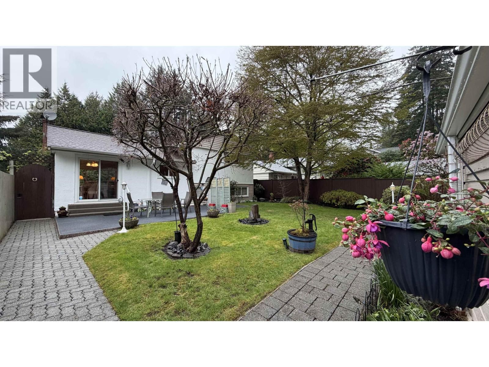 1852 LARSON ROAD Image 18