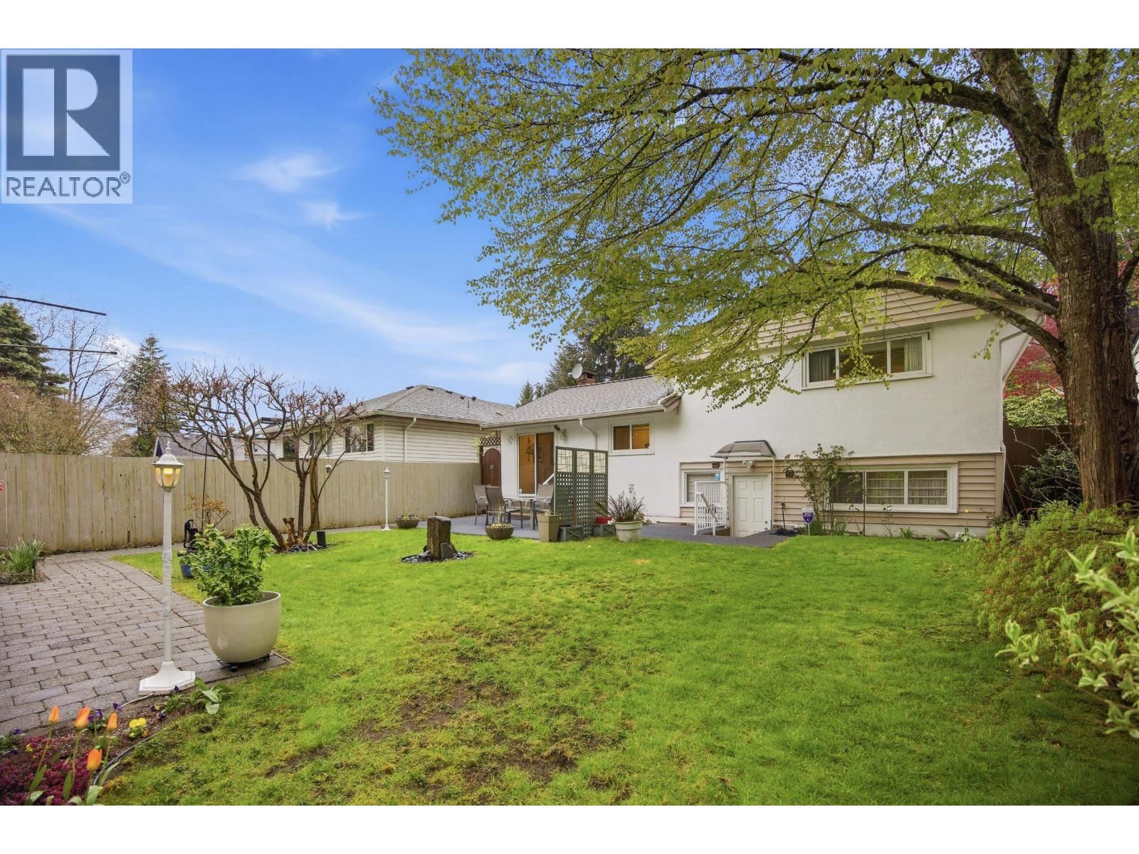 1852 LARSON ROAD Image 19