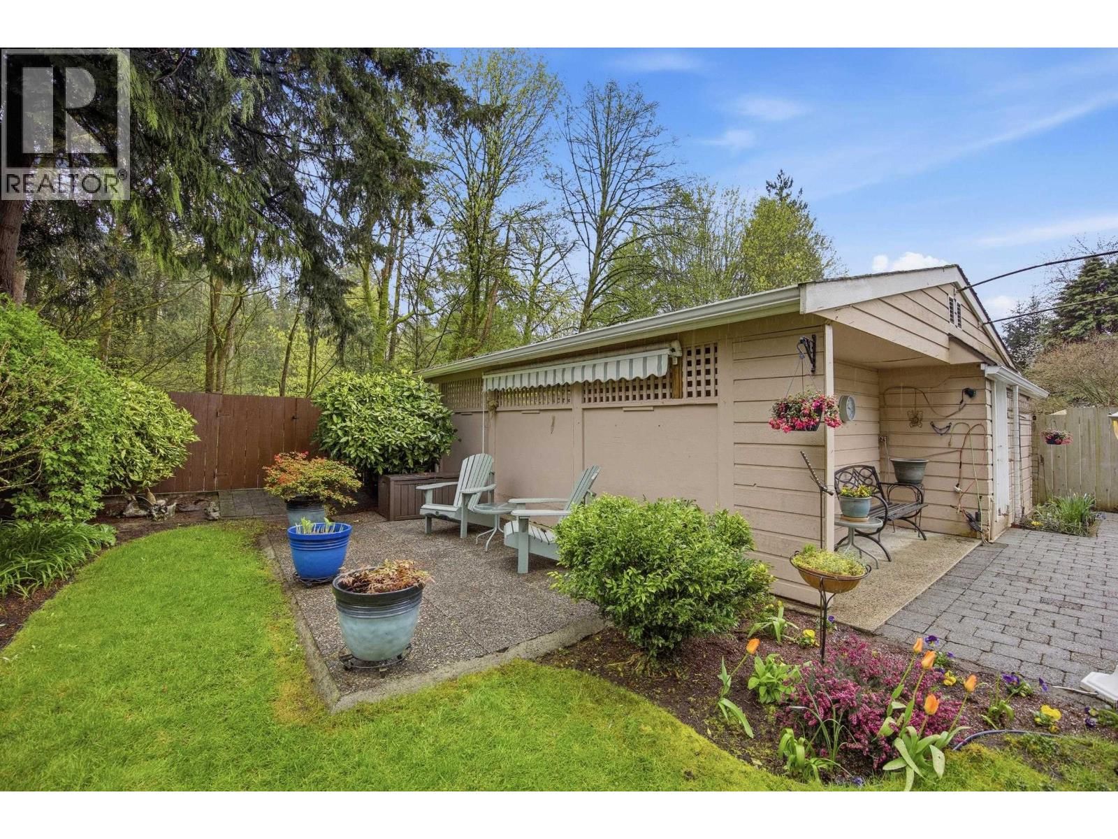 1852 LARSON ROAD Image 28