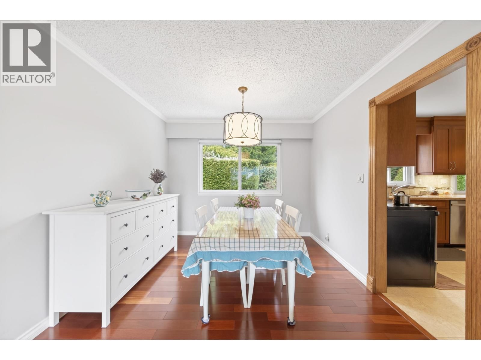 4713 46 AVENUE Image 17