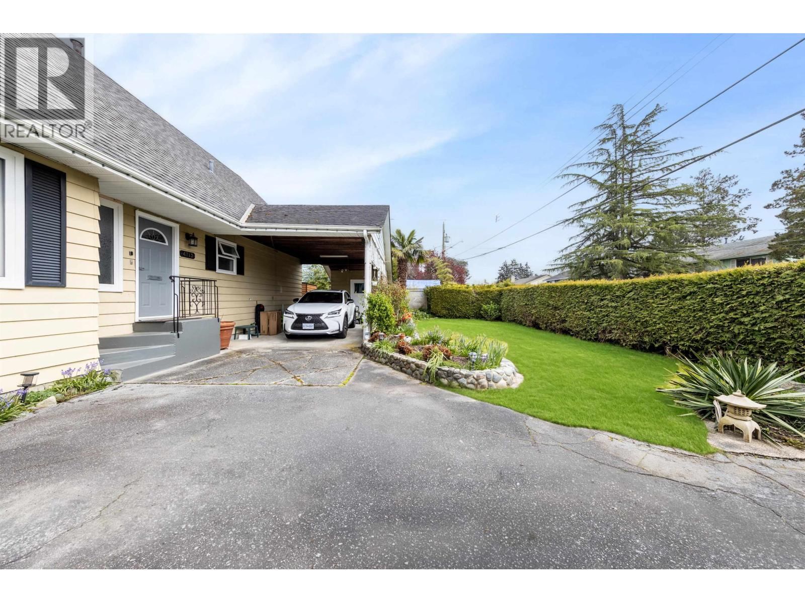 4713 46 AVENUE Image 3