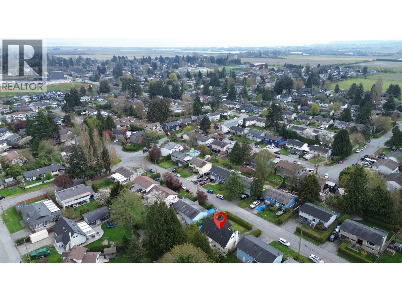 4713 46 AVENUE Image 34