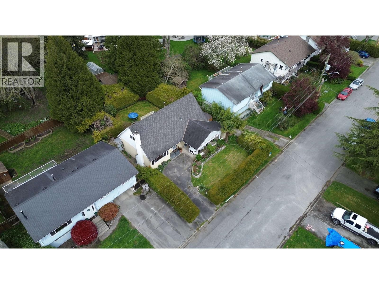 4713 46 AVENUE Image 36