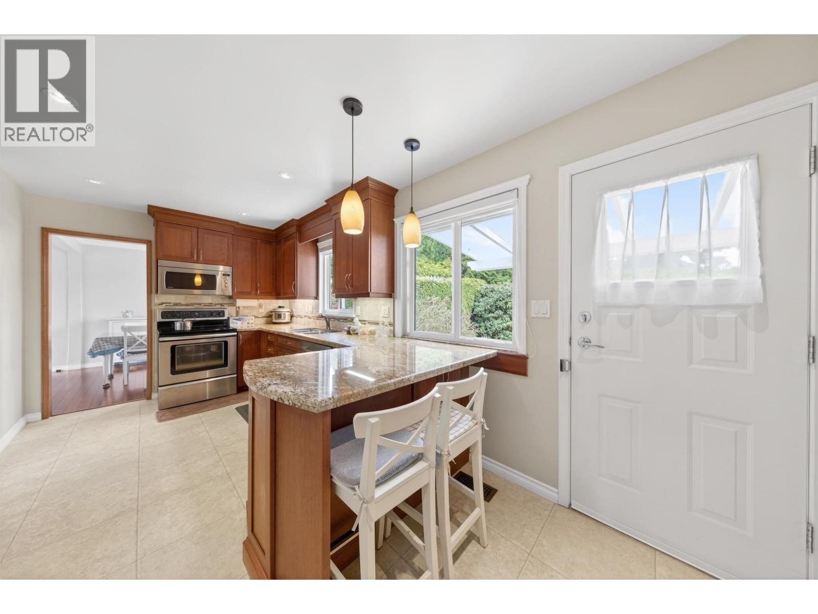 4713 46 AVENUE Image 8