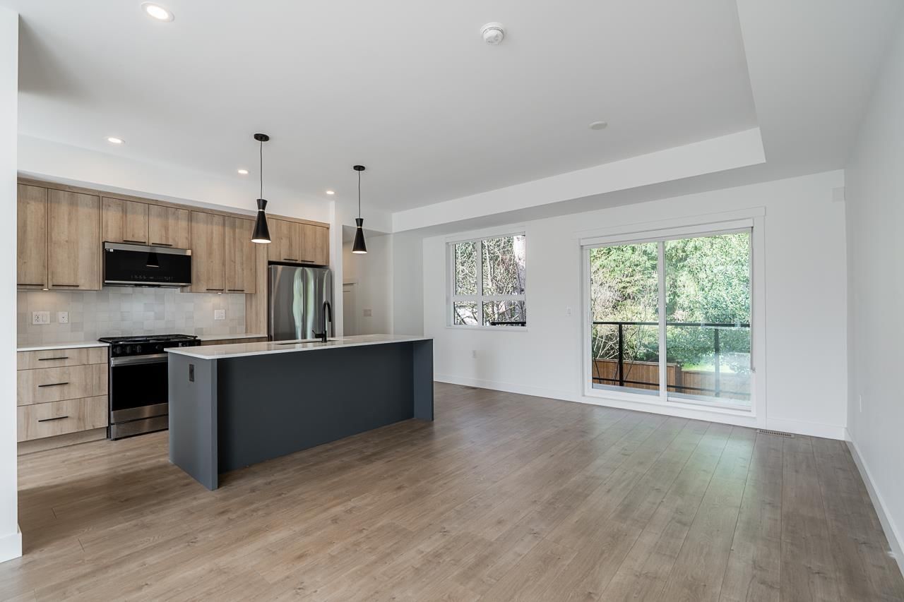 14 - 10527 155 STREET Image 16