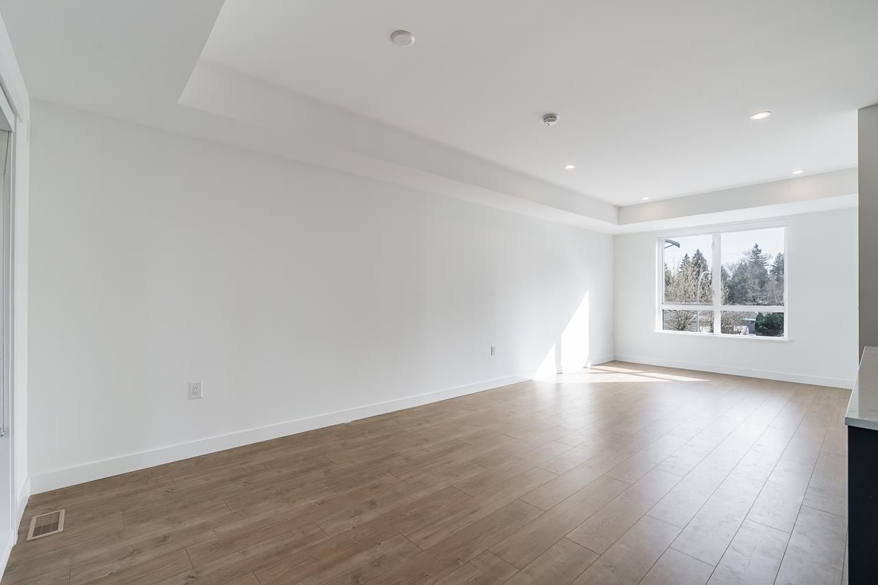 14 - 10527 155 STREET Image 19