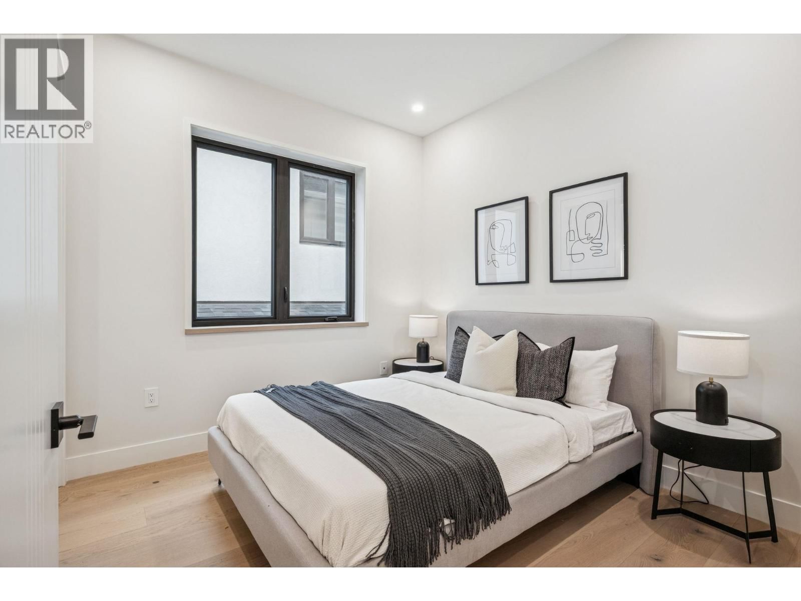 1 - 448 20 AVENUE Image 23