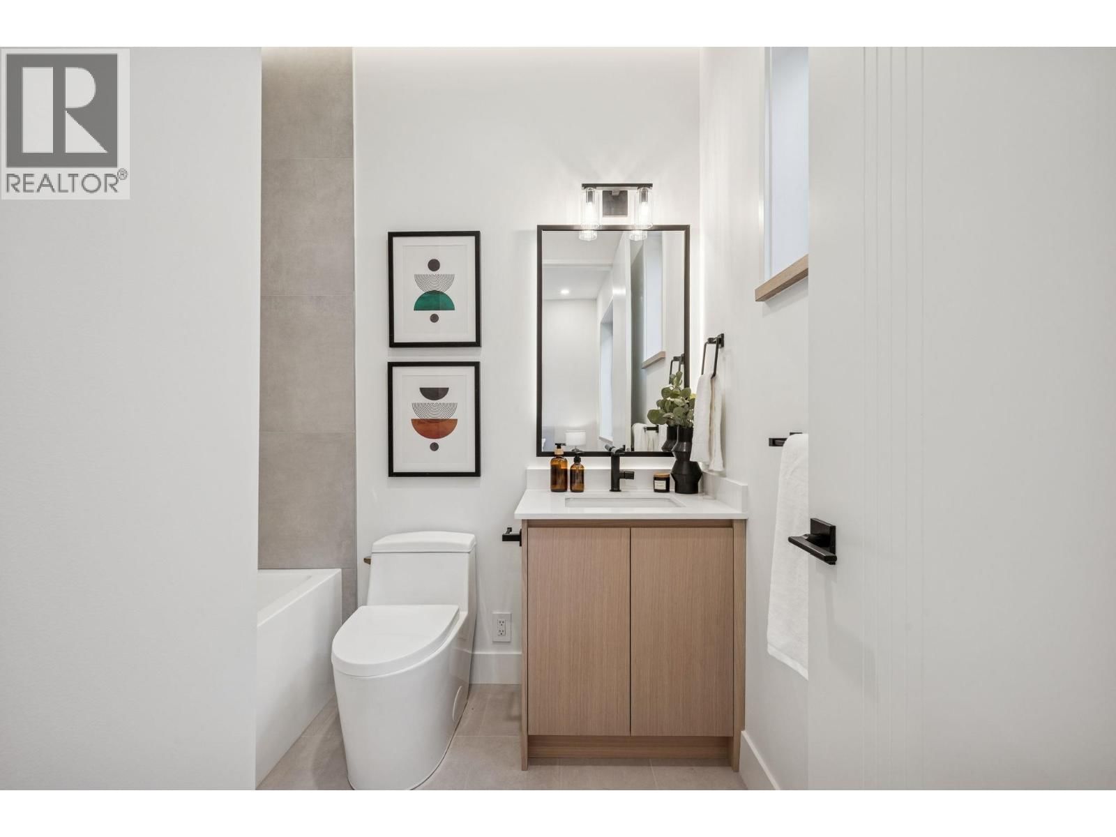 1 - 448 20 AVENUE Image 25